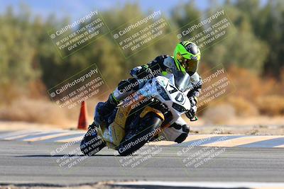 media/Jan-08-2022-SoCal Trackdays (Sat) [[1ec2777125]]/Turn 7 (1035am)/